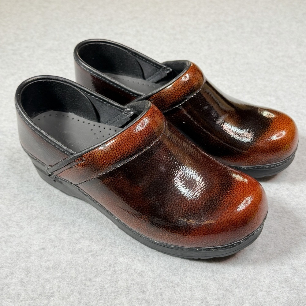 Sanita Original Cabrio Professional Clog Patent Leather Brown Embossed Womens 38